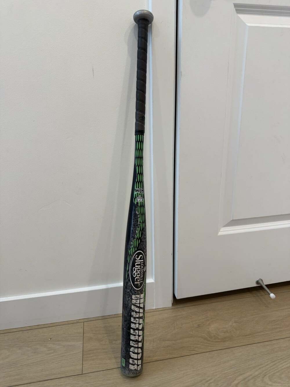Louisville Slugger WARRIOR baseball bat model # SBWR14-RR 2 1/4 IN Barrel 34 in